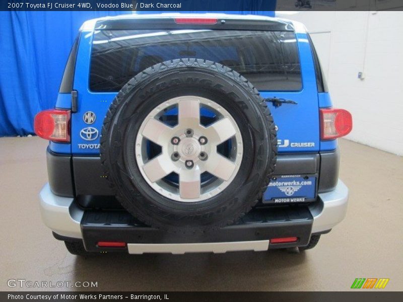 Voodoo Blue / Dark Charcoal 2007 Toyota FJ Cruiser 4WD