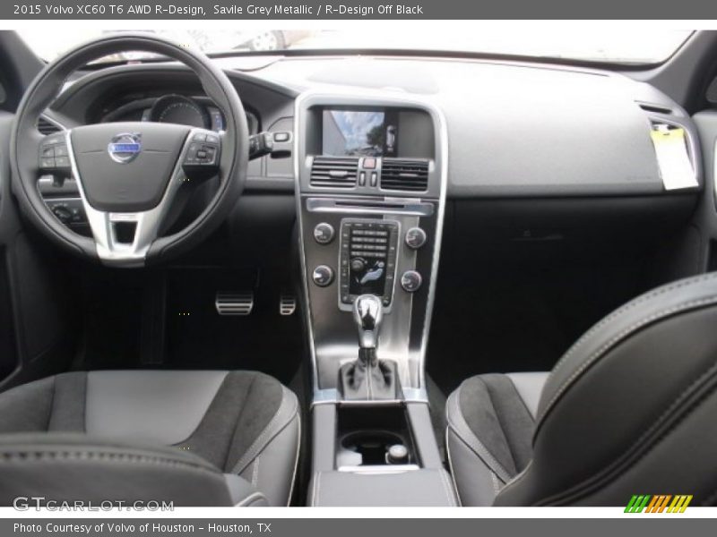 Dashboard of 2015 XC60 T6 AWD R-Design