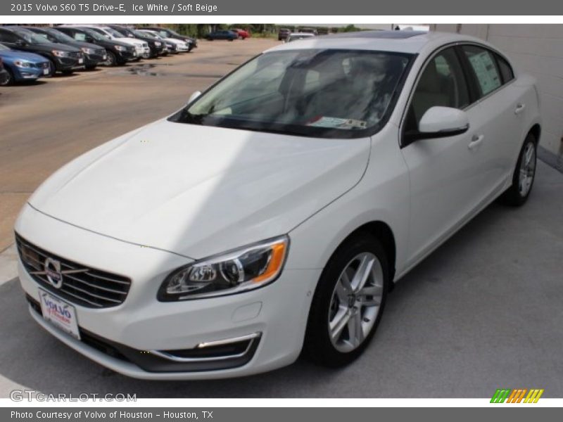 Ice White / Soft Beige 2015 Volvo S60 T5 Drive-E