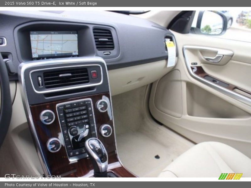 Ice White / Soft Beige 2015 Volvo S60 T5 Drive-E
