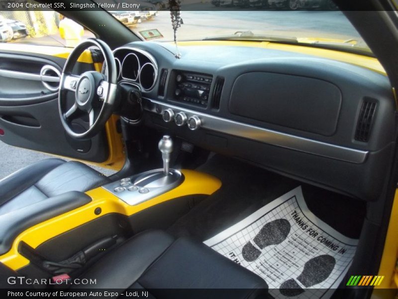 Slingshot Yellow / Ebony 2004 Chevrolet SSR