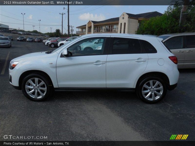 White Pearl / Black 2013 Mitsubishi Outlander Sport ES