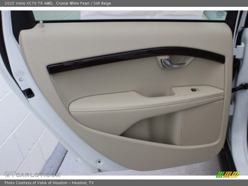 Crystal White Pearl / Soft Beige 2015 Volvo XC70 T6 AWD