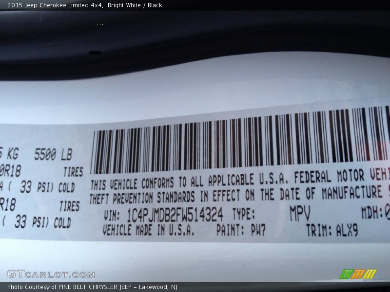 Bright White / Black 2015 Jeep Cherokee Limited 4x4