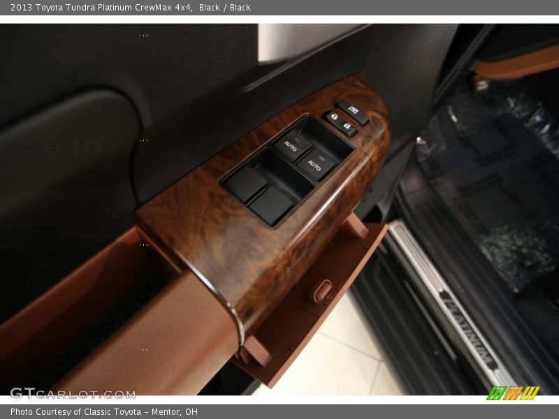 Black / Black 2013 Toyota Tundra Platinum CrewMax 4x4