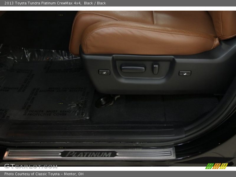 Black / Black 2013 Toyota Tundra Platinum CrewMax 4x4