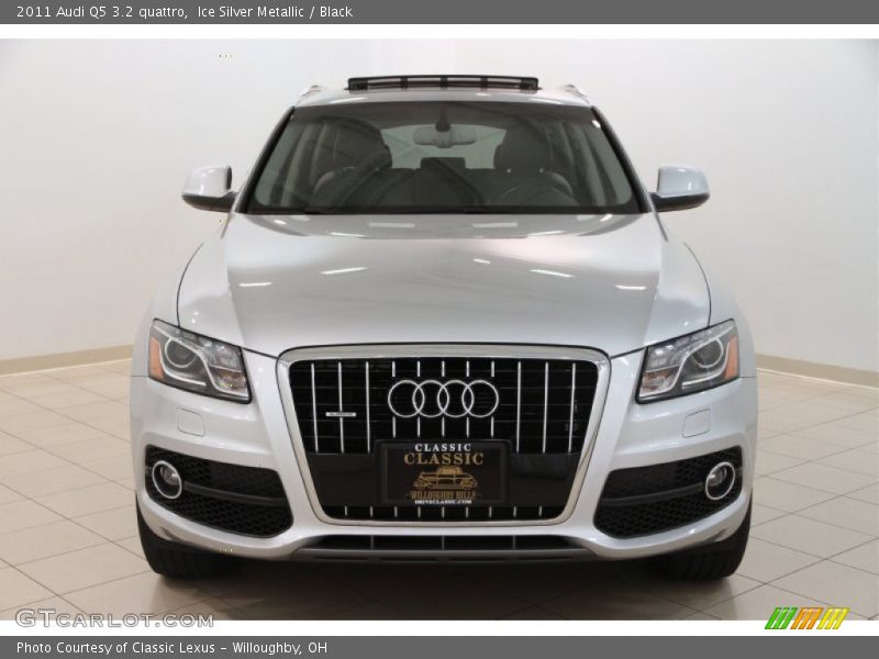 Ice Silver Metallic / Black 2011 Audi Q5 3.2 quattro