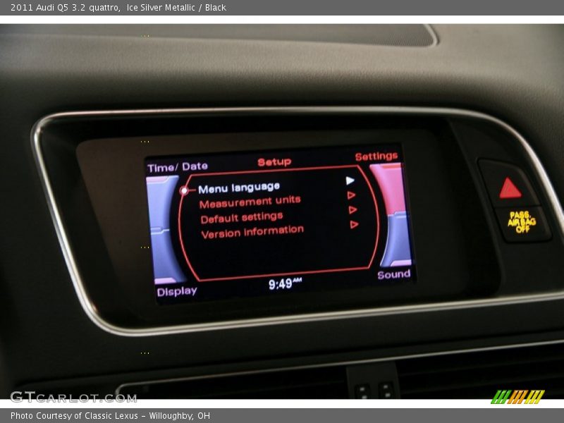 Ice Silver Metallic / Black 2011 Audi Q5 3.2 quattro