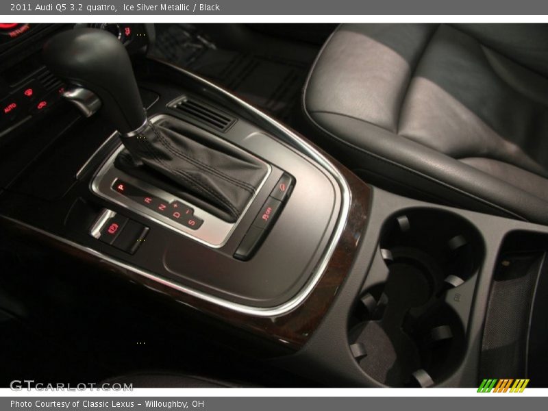 Ice Silver Metallic / Black 2011 Audi Q5 3.2 quattro
