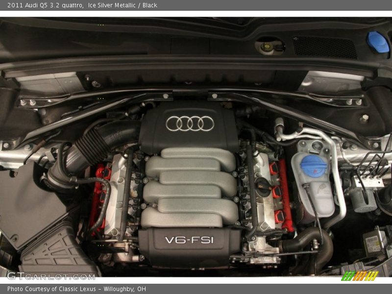 Ice Silver Metallic / Black 2011 Audi Q5 3.2 quattro