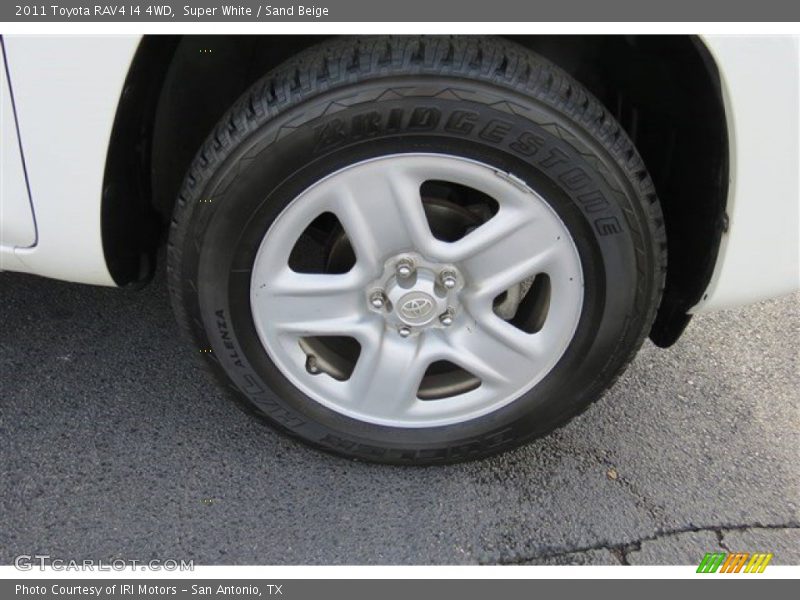Super White / Sand Beige 2011 Toyota RAV4 I4 4WD