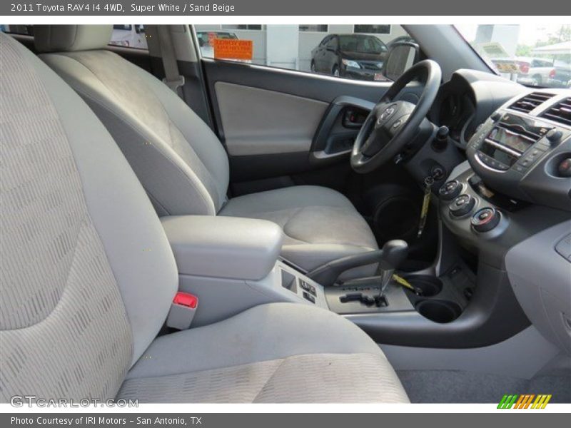 Super White / Sand Beige 2011 Toyota RAV4 I4 4WD