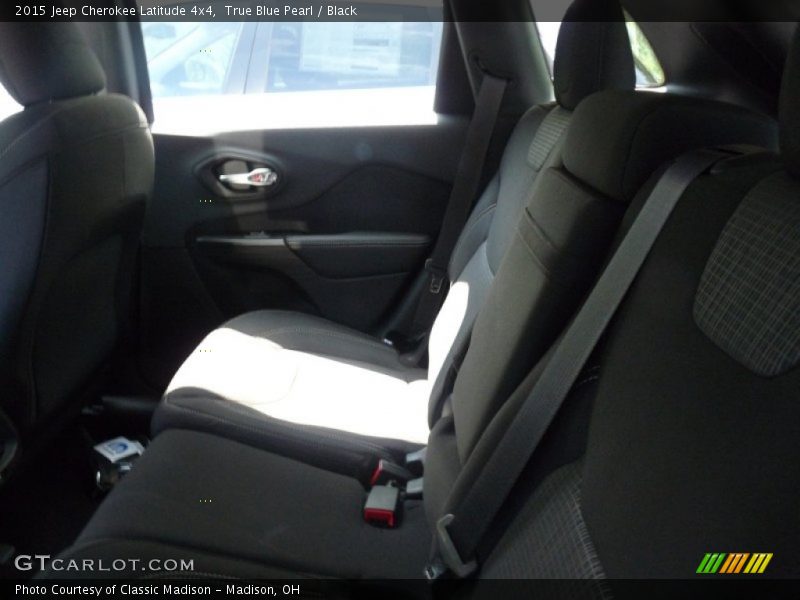 True Blue Pearl / Black 2015 Jeep Cherokee Latitude 4x4