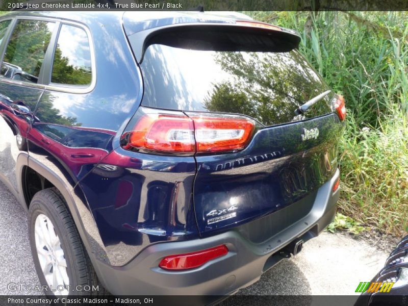 True Blue Pearl / Black 2015 Jeep Cherokee Latitude 4x4