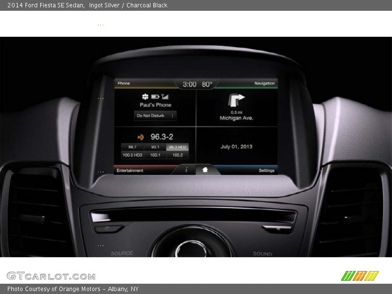 Ingot Silver / Charcoal Black 2014 Ford Fiesta SE Sedan