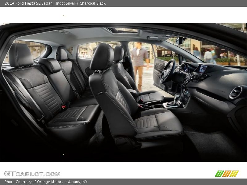 Ingot Silver / Charcoal Black 2014 Ford Fiesta SE Sedan