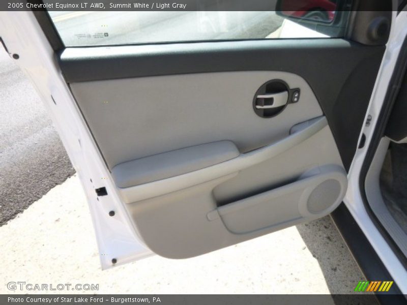 Summit White / Light Gray 2005 Chevrolet Equinox LT AWD