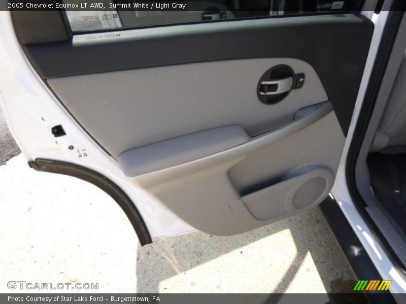 Summit White / Light Gray 2005 Chevrolet Equinox LT AWD