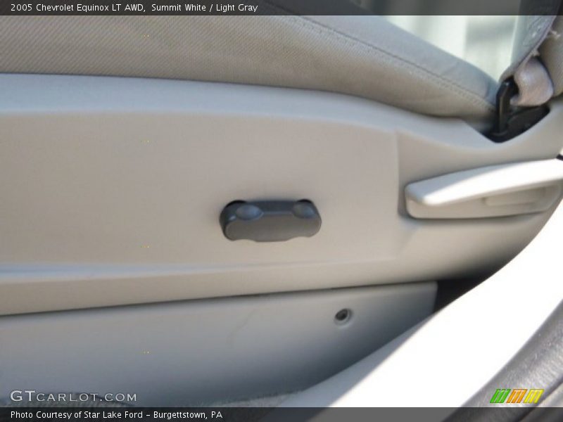 Summit White / Light Gray 2005 Chevrolet Equinox LT AWD