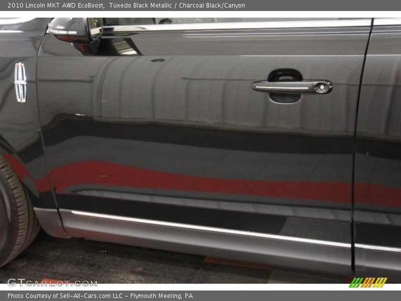 Tuxedo Black Metallic / Charcoal Black/Canyon 2010 Lincoln MKT AWD EcoBoost