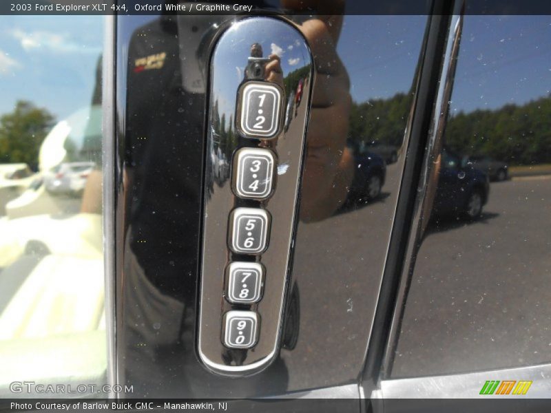 Oxford White / Graphite Grey 2003 Ford Explorer XLT 4x4