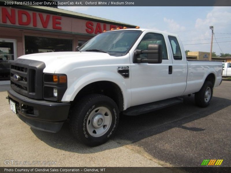 Oxford White / Medium Stone 2009 Ford F250 Super Duty XL SuperCab 4x4