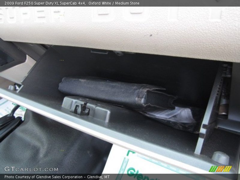 Oxford White / Medium Stone 2009 Ford F250 Super Duty XL SuperCab 4x4