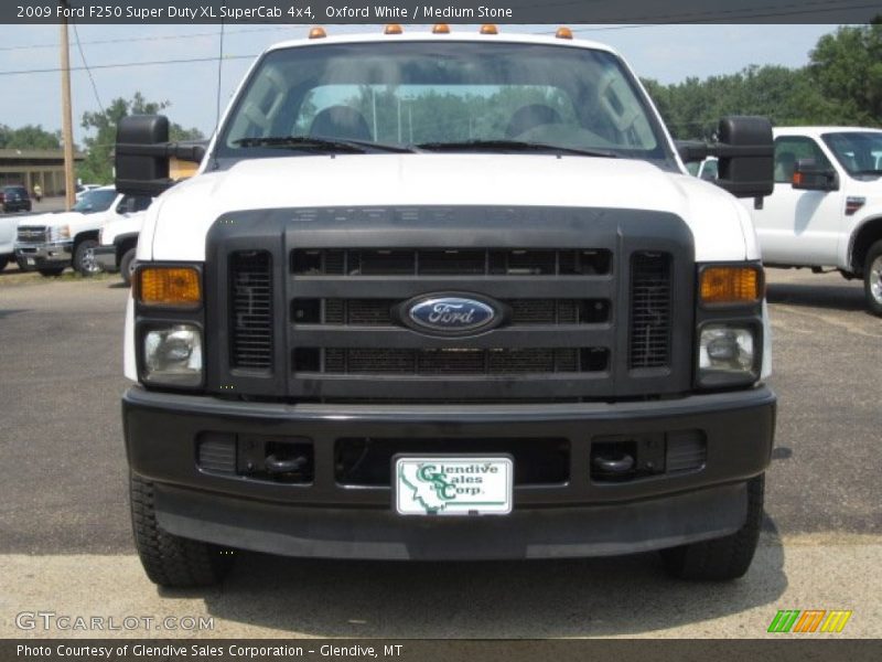 Oxford White / Medium Stone 2009 Ford F250 Super Duty XL SuperCab 4x4