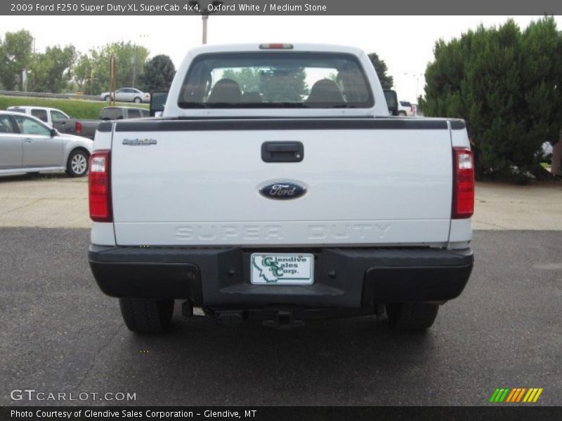 Oxford White / Medium Stone 2009 Ford F250 Super Duty XL SuperCab 4x4