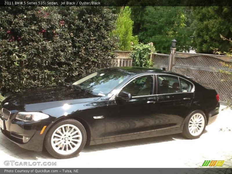 Jet Black / Oyster/Black 2011 BMW 5 Series 535i Sedan