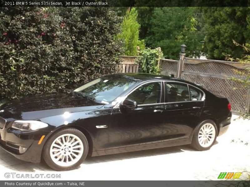 Jet Black / Oyster/Black 2011 BMW 5 Series 535i Sedan