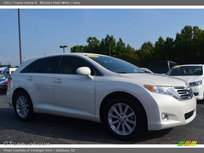 Blizzard Pearl White / Ivory 2011 Toyota Venza I4