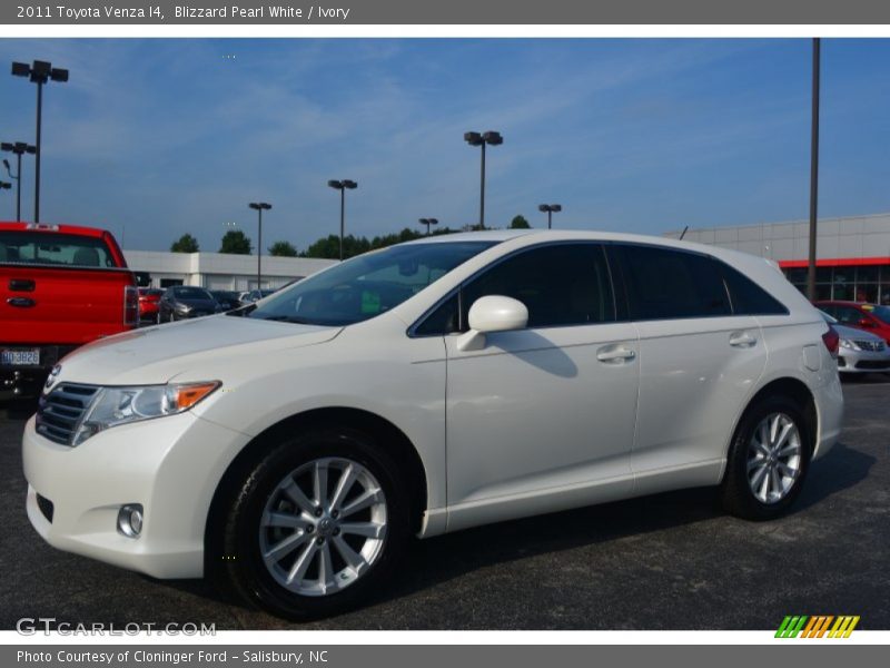 Blizzard Pearl White / Ivory 2011 Toyota Venza I4