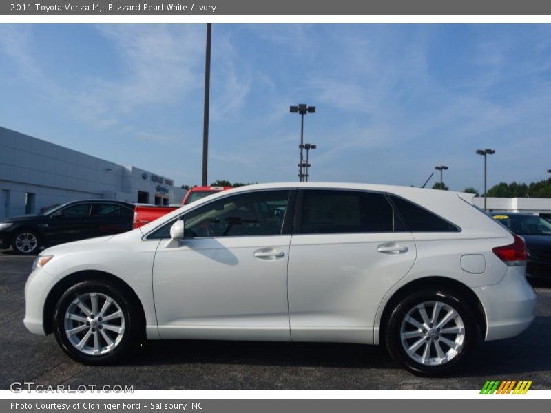 Blizzard Pearl White / Ivory 2011 Toyota Venza I4