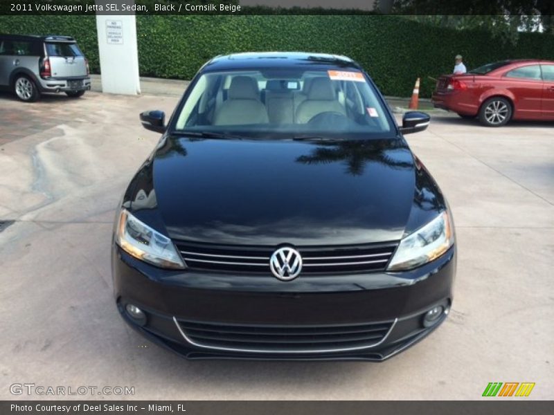 Black / Cornsilk Beige 2011 Volkswagen Jetta SEL Sedan