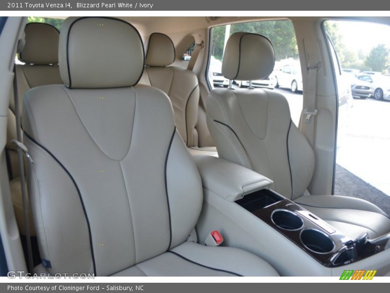 Blizzard Pearl White / Ivory 2011 Toyota Venza I4