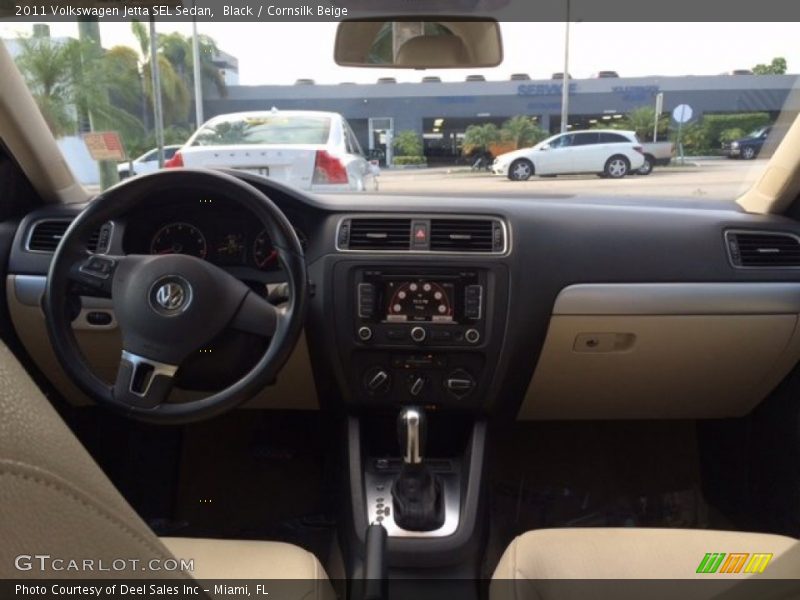 Black / Cornsilk Beige 2011 Volkswagen Jetta SEL Sedan