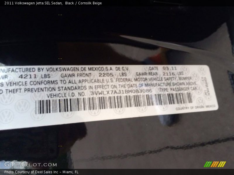Black / Cornsilk Beige 2011 Volkswagen Jetta SEL Sedan