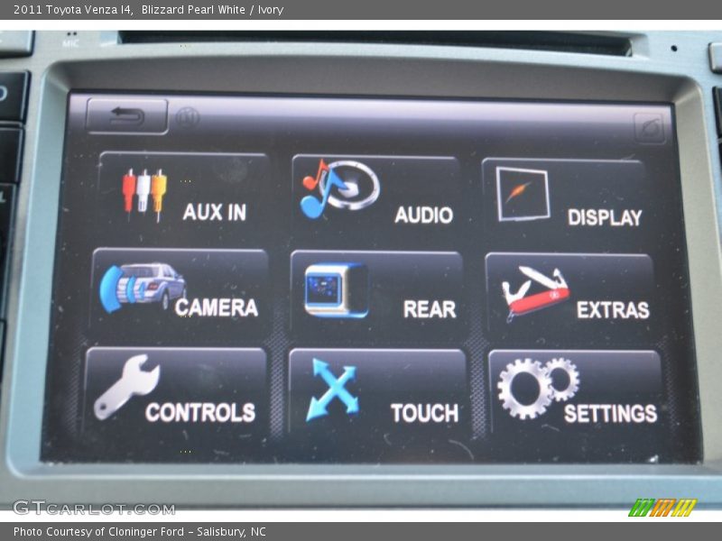Blizzard Pearl White / Ivory 2011 Toyota Venza I4