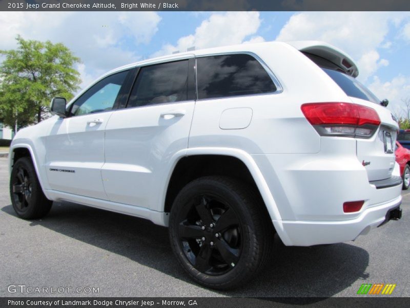 Bright White / Black 2015 Jeep Grand Cherokee Altitude