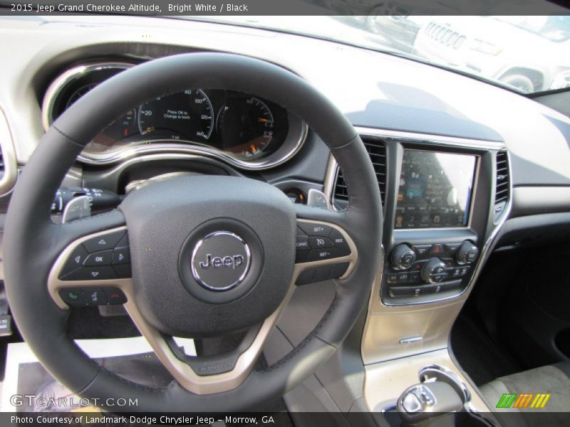 Bright White / Black 2015 Jeep Grand Cherokee Altitude