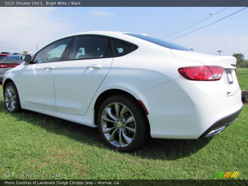 Bright White / Black 2015 Chrysler 200 S
