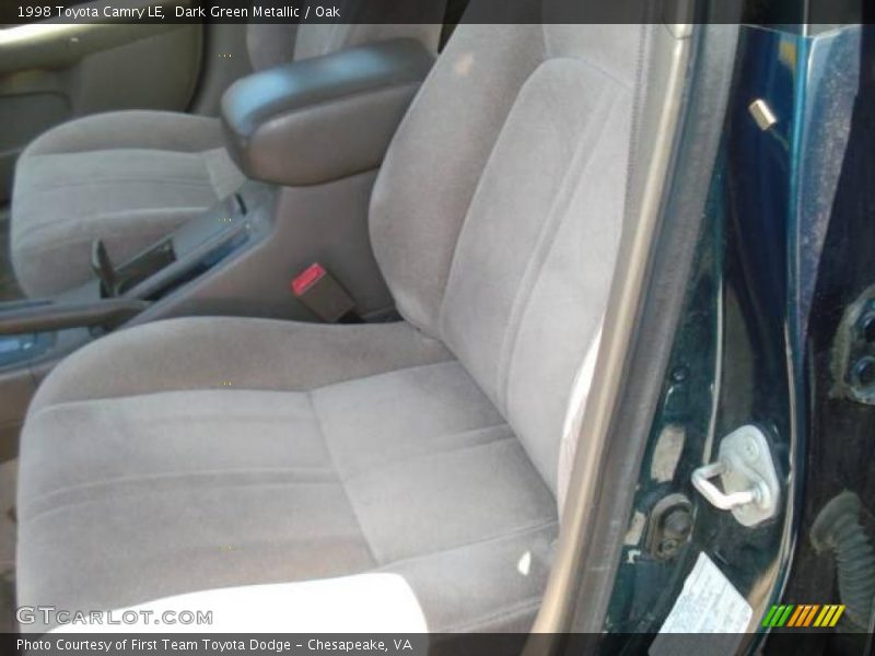 Dark Green Metallic / Oak 1998 Toyota Camry LE