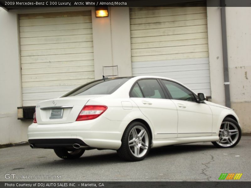 Arctic White / Almond/Mocha 2009 Mercedes-Benz C 300 Luxury