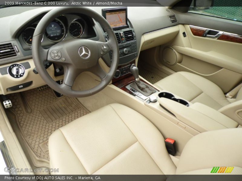 Arctic White / Almond/Mocha 2009 Mercedes-Benz C 300 Luxury