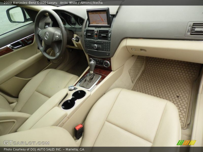 Arctic White / Almond/Mocha 2009 Mercedes-Benz C 300 Luxury