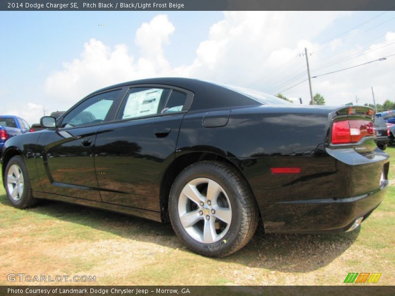 Pitch Black / Black/Light Frost Beige 2014 Dodge Charger SE