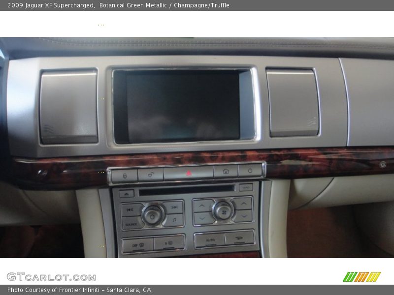 Botanical Green Metallic / Champagne/Truffle 2009 Jaguar XF Supercharged