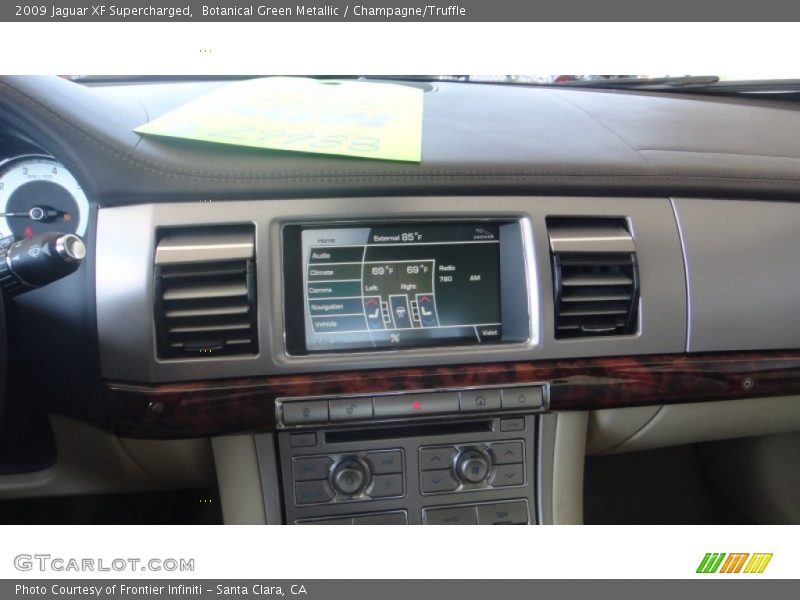 Botanical Green Metallic / Champagne/Truffle 2009 Jaguar XF Supercharged