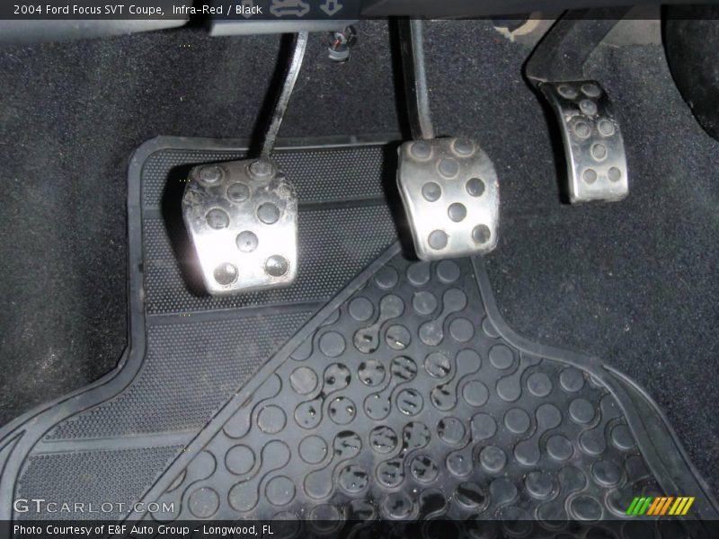 Infra-Red / Black 2004 Ford Focus SVT Coupe